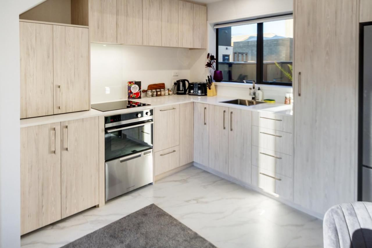 Modern 3 Bed Overlooking Hagley Park Christchurch Buitenkant foto