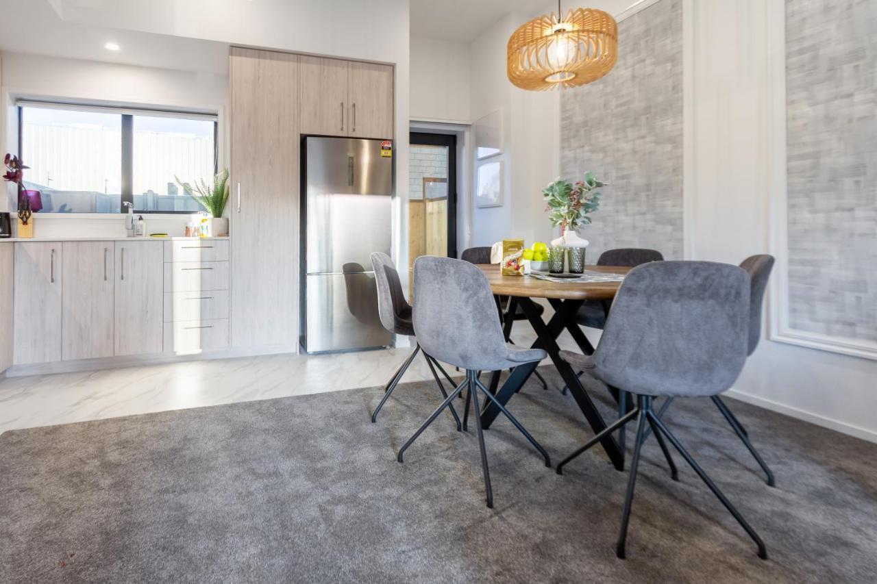 Modern 3 Bed Overlooking Hagley Park Christchurch Buitenkant foto