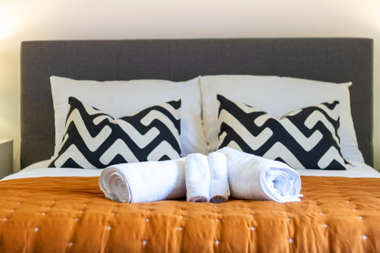 Modern 3 Bed Overlooking Hagley Park Christchurch Buitenkant foto