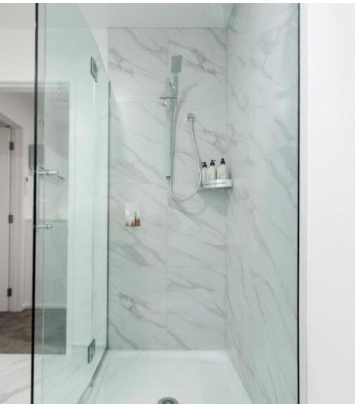 Modern 3 Bed Overlooking Hagley Park Christchurch Buitenkant foto